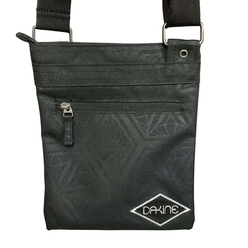 Dakine Women's Jive Crossbody Travel Hiking Shoulder Bag Black Ripstop One Size